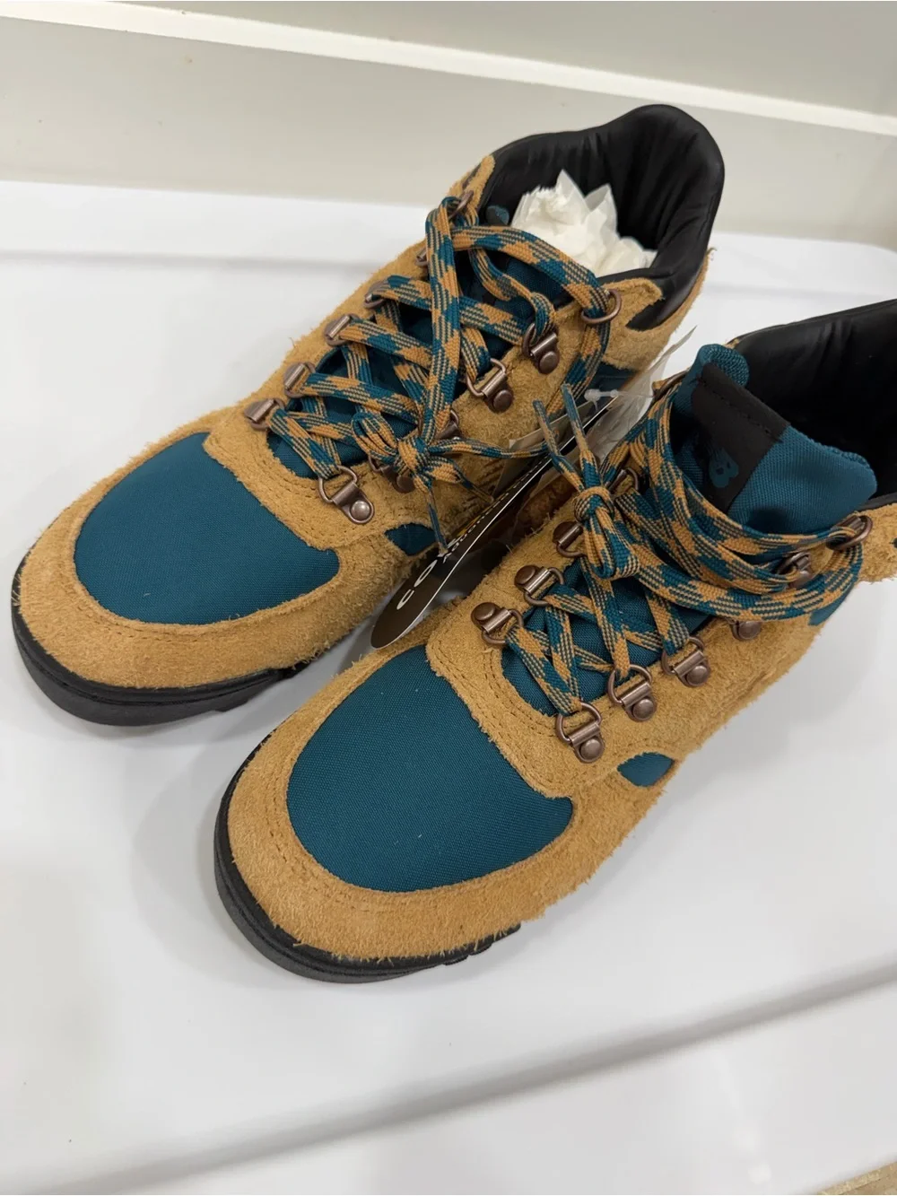 New Balance Men’s Urainaa Trail Hiker Shoes Boots Size 8.5